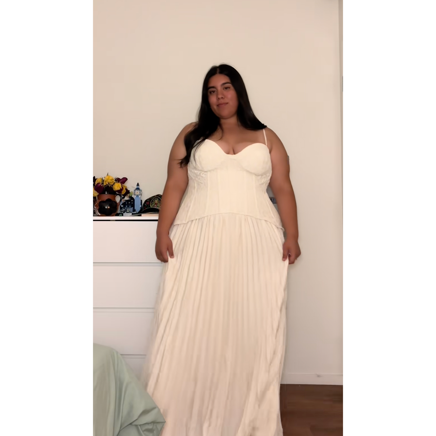 Cream Daniella Lace Corset Pleated Maxi – The Curvy Rental Boutique